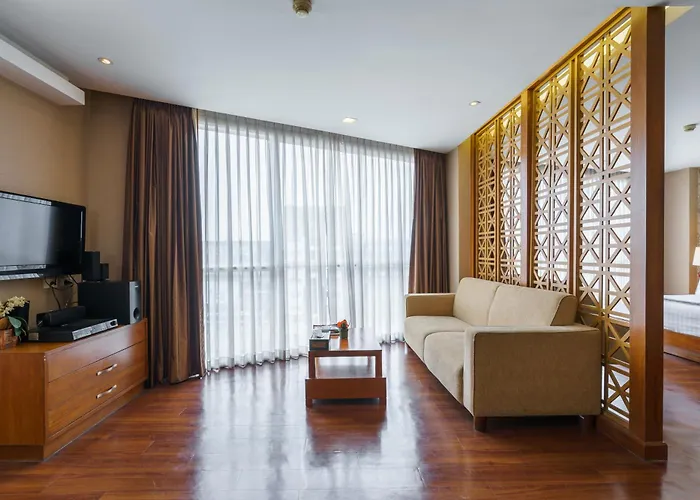 Lantana Hotel 3*