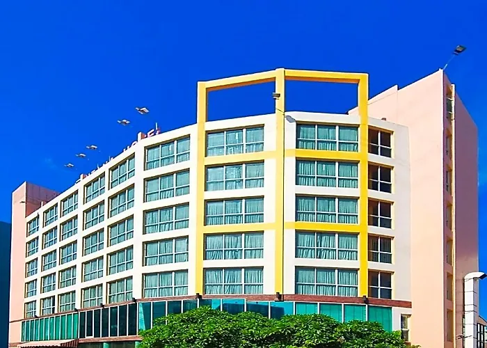 Hotel Lantana 3*