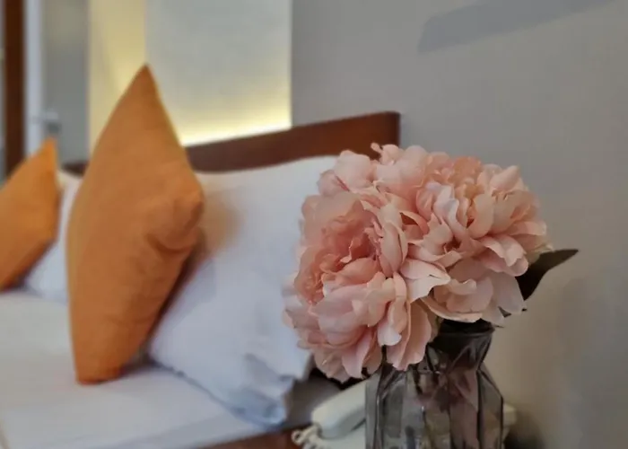 Lantana Hotel 3*