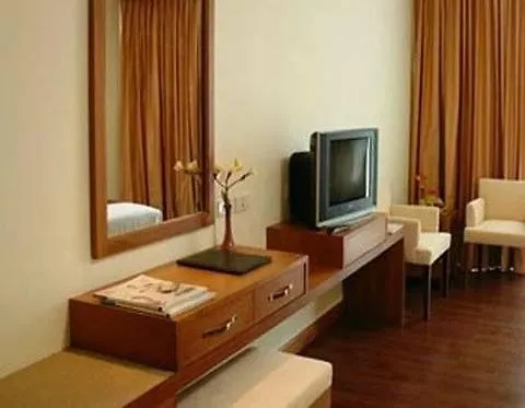 Hotel Lantana 3*